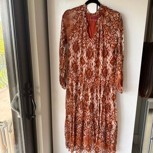 Elegant Orange Patterned Midi Dress